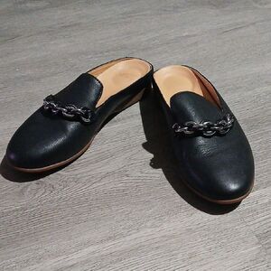 DANSKO Leora Nappa Leather Comfort Mules Black with Chain Detail Sz 37 NWOT